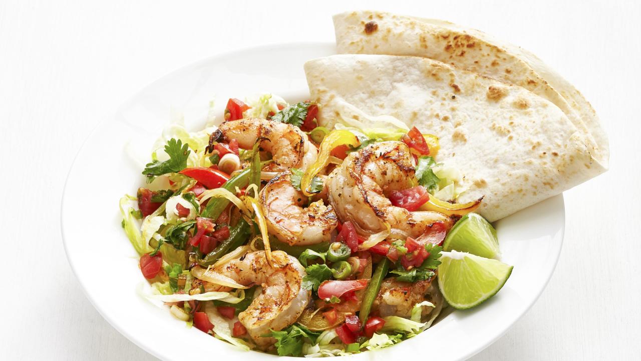Shrimp Fajita Salad