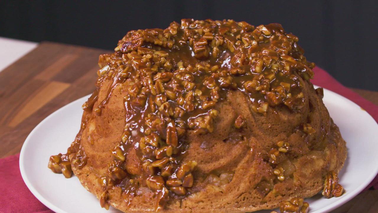 Caramel Apple Cake