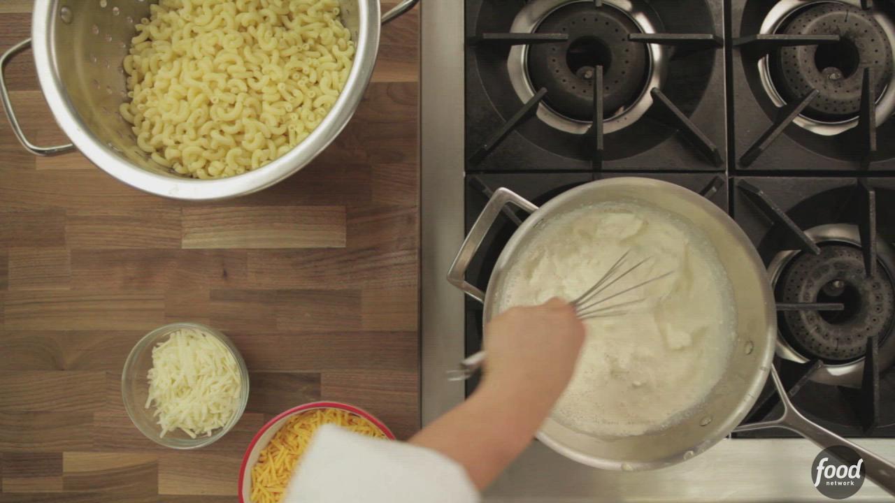 Creamy Stovetop Macaroni and Cheese