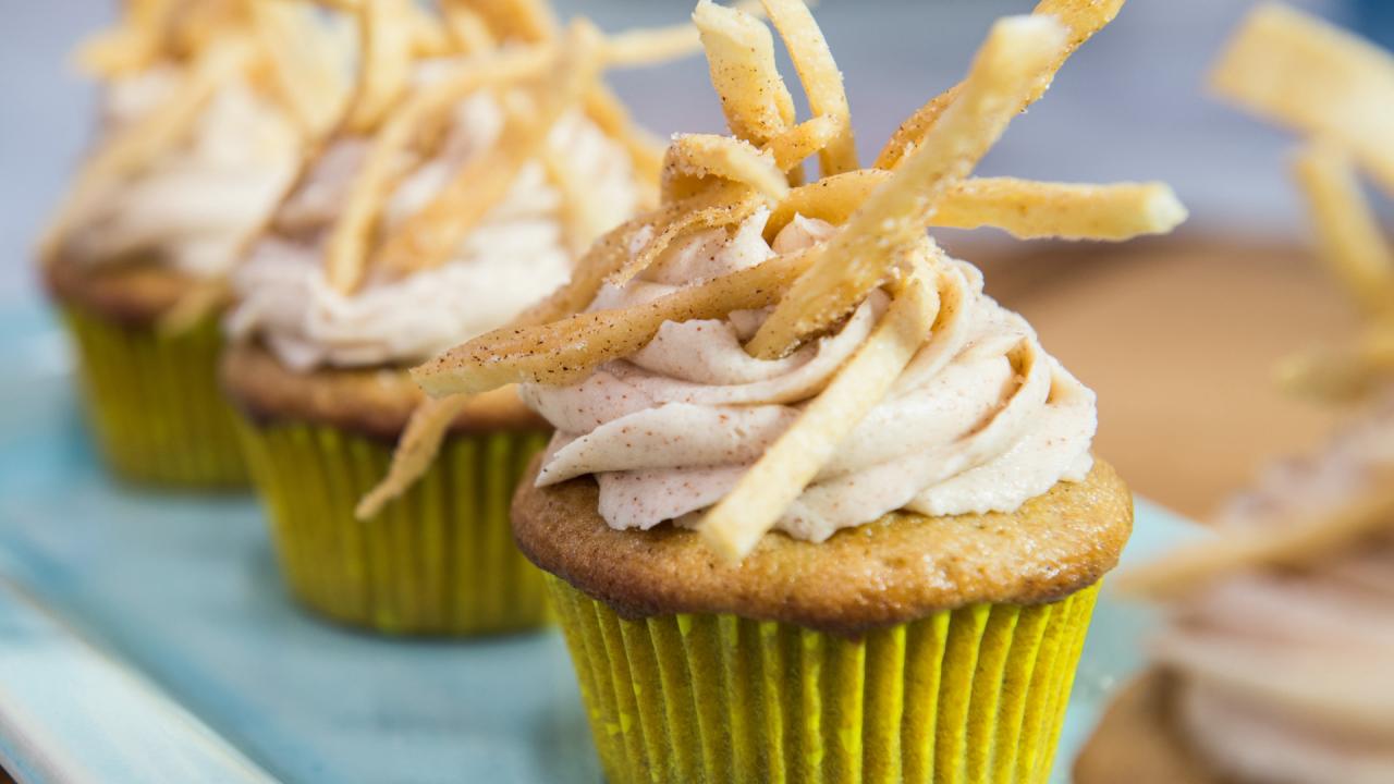 Churro Cupcakes