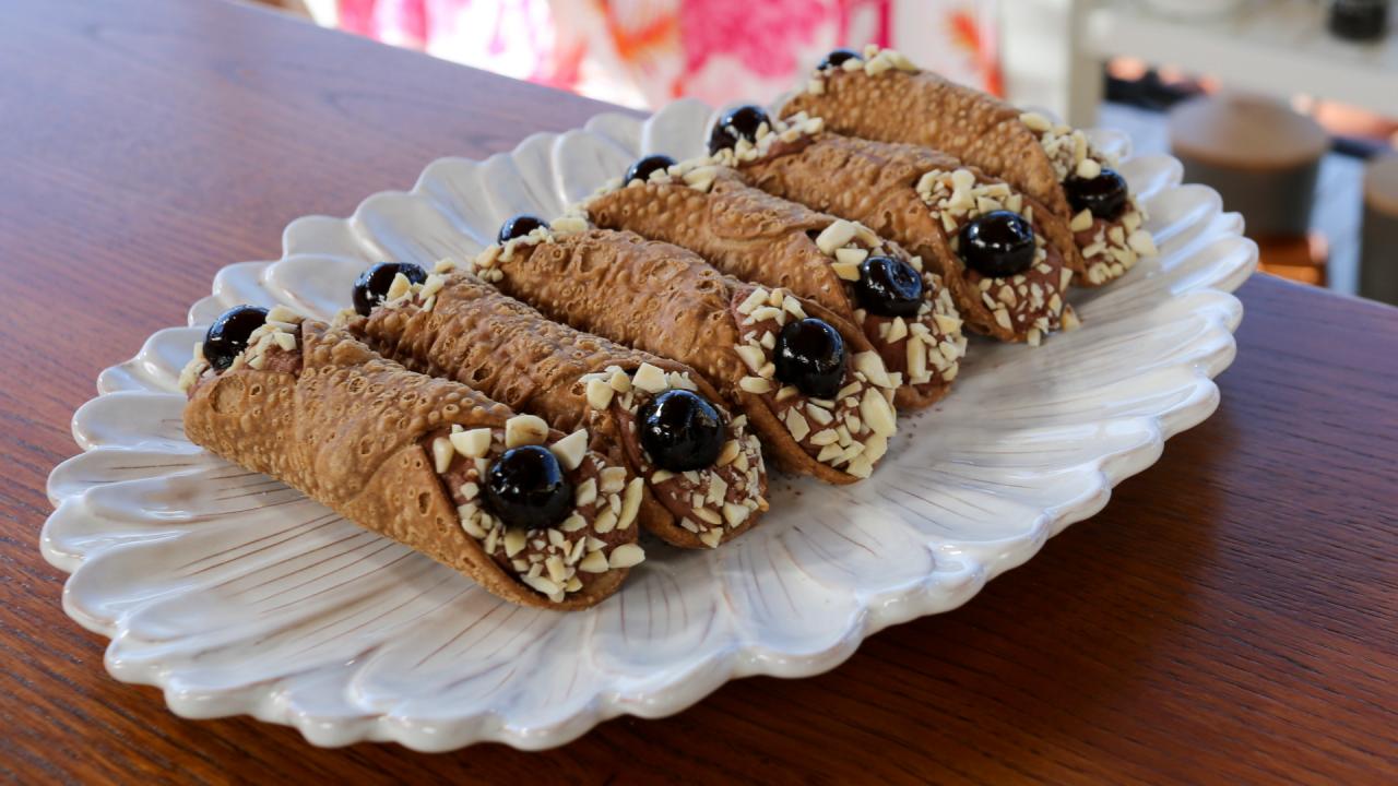 Chocolate Almond Cannoli