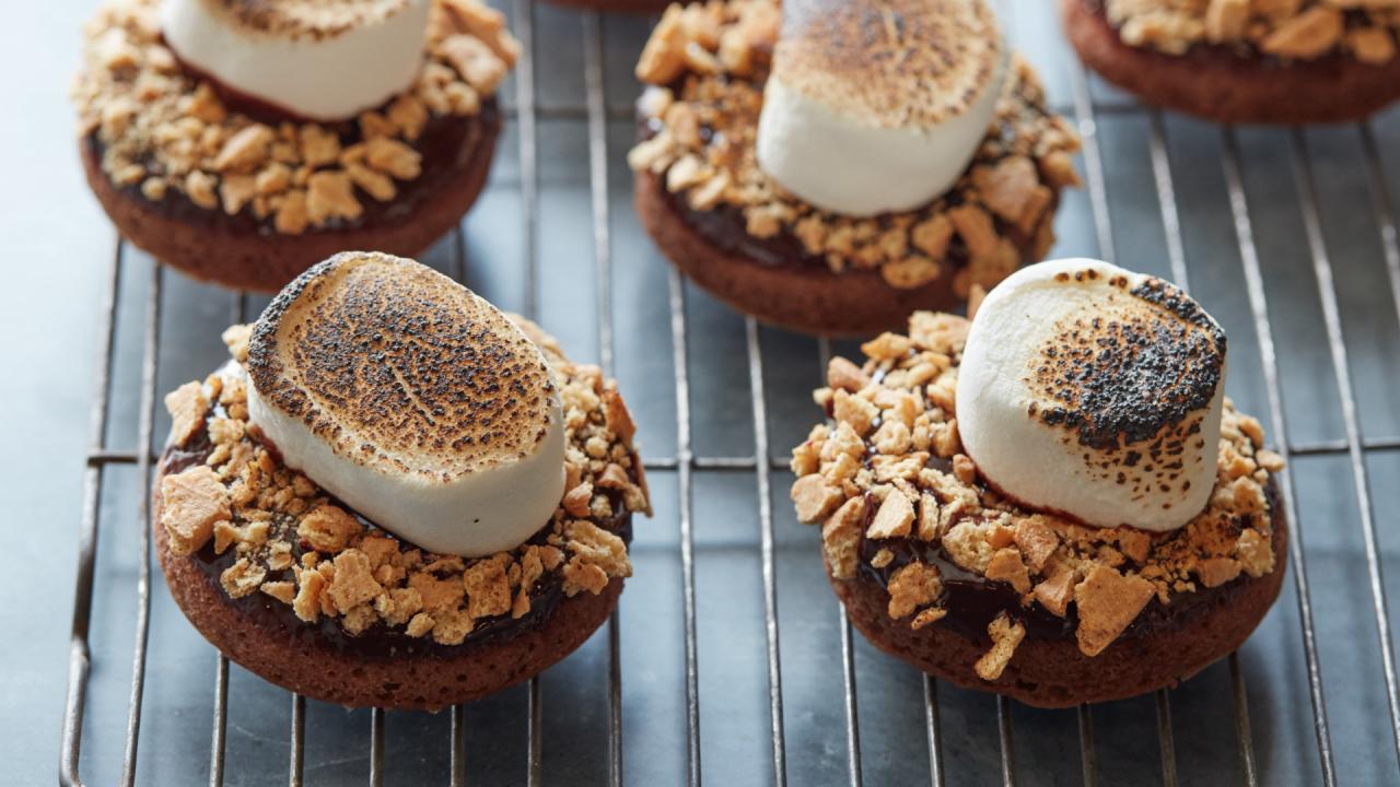 S'mores Doughnuts