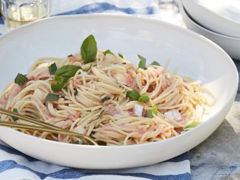 Creamy No-Cook Tomato Sauce
