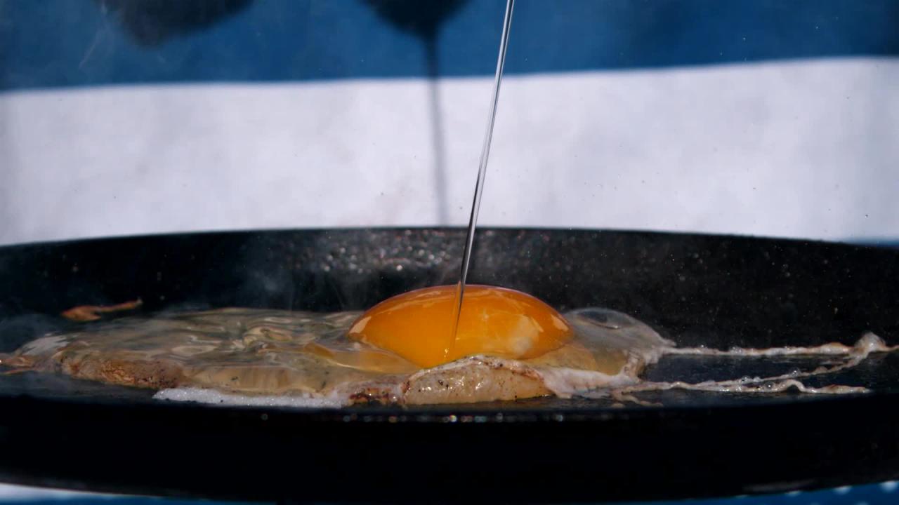 Slow-Mo Eggs