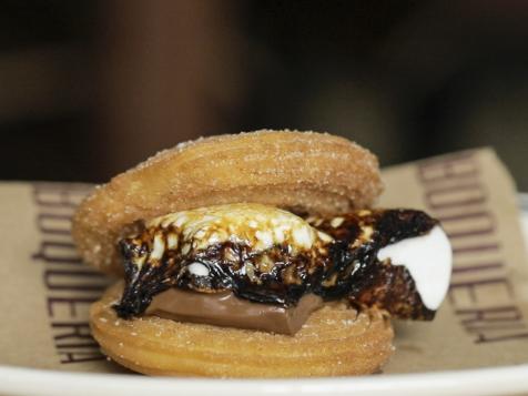Churro S'more