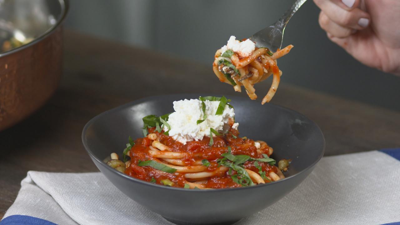 Neapolitan Summer Veggie Pasta