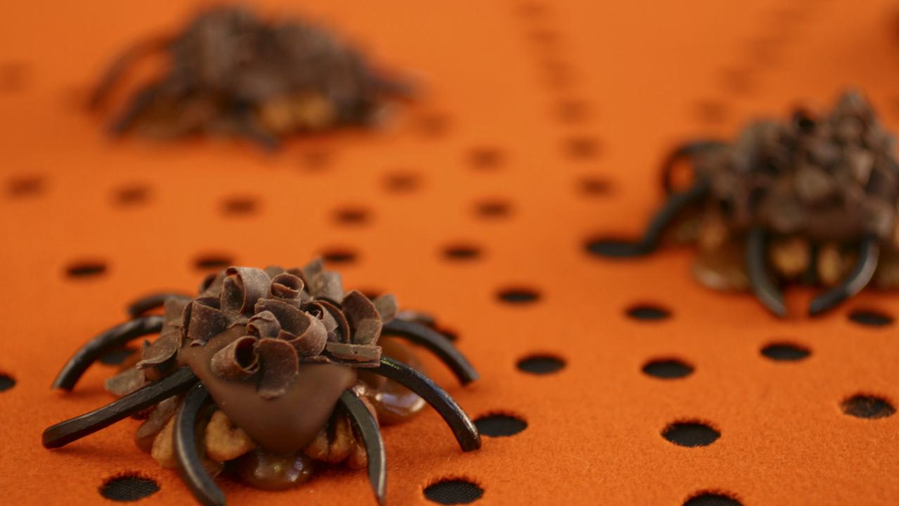 Pecan-Caramel Spiders