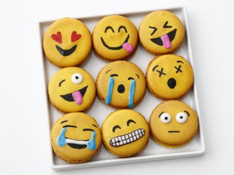 Emoji Macarons