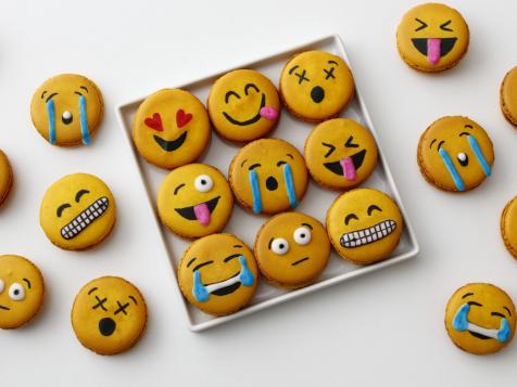 Emoji Macarons