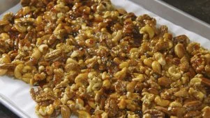 Ina's Caramel Nuts