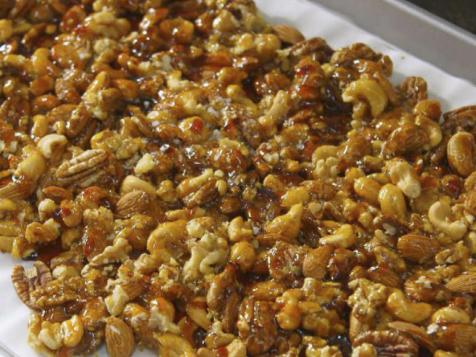Ina's Caramel Nuts