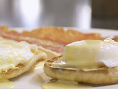 Eggs Benedict and Easy Hollandaise Sauce
