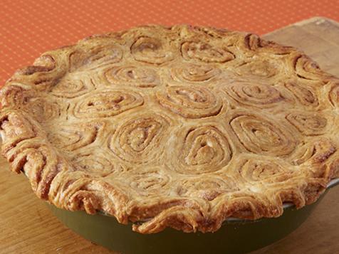Apple Raisin Cinnamon Bun Pie
