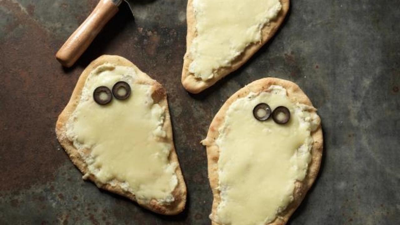 Individual Scary White Pizzas