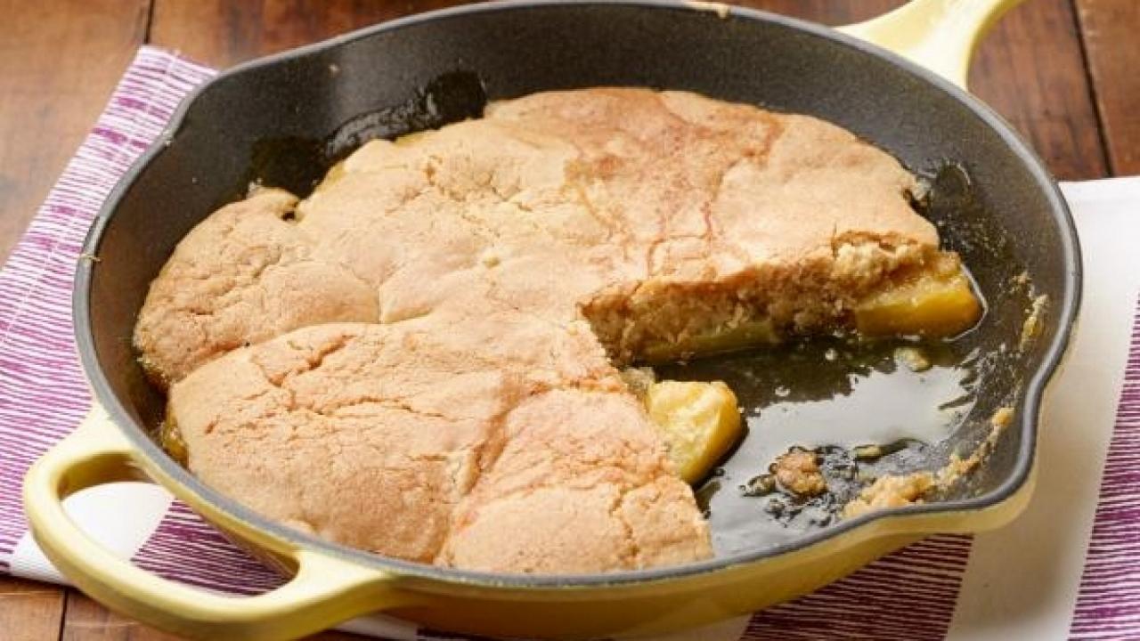 Pineapple-Vanilla Skillet Cake