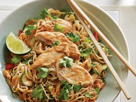 Chilled Peanut Chicken Noodle Salad