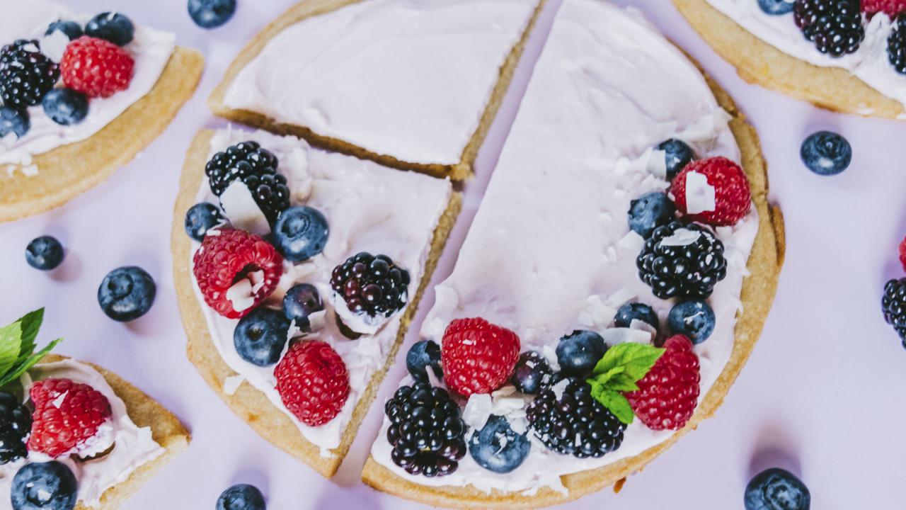 Fruit Pizza with Summer Berries