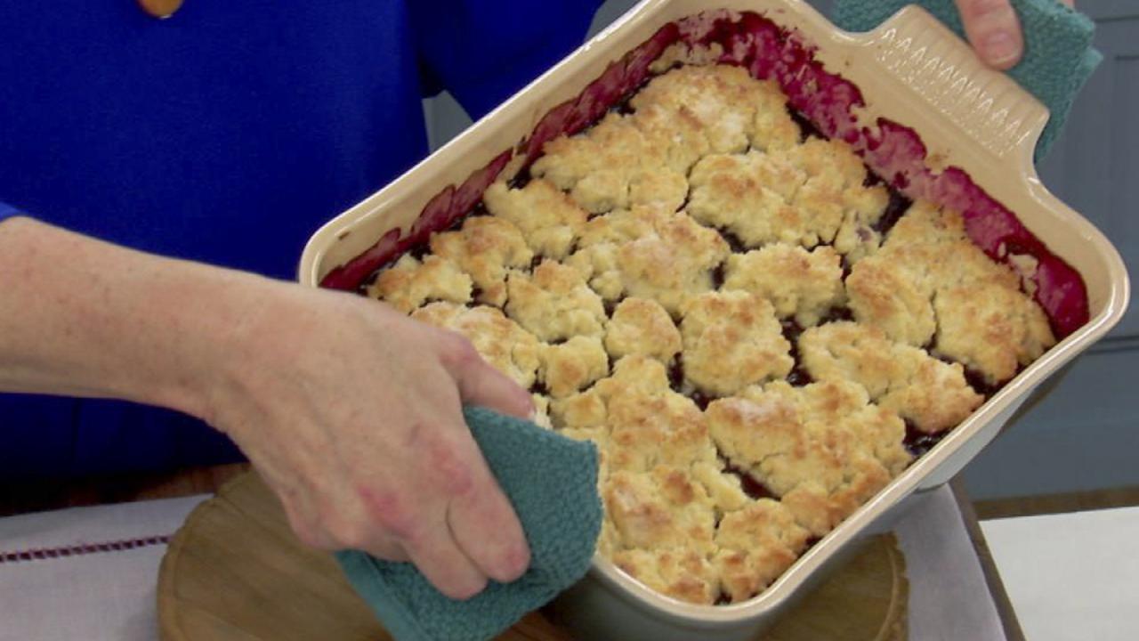 Ree's Blueberry Cobbler