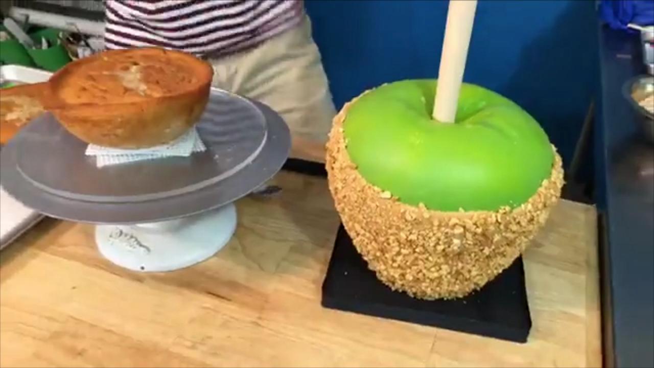 Caramel Apple Cake