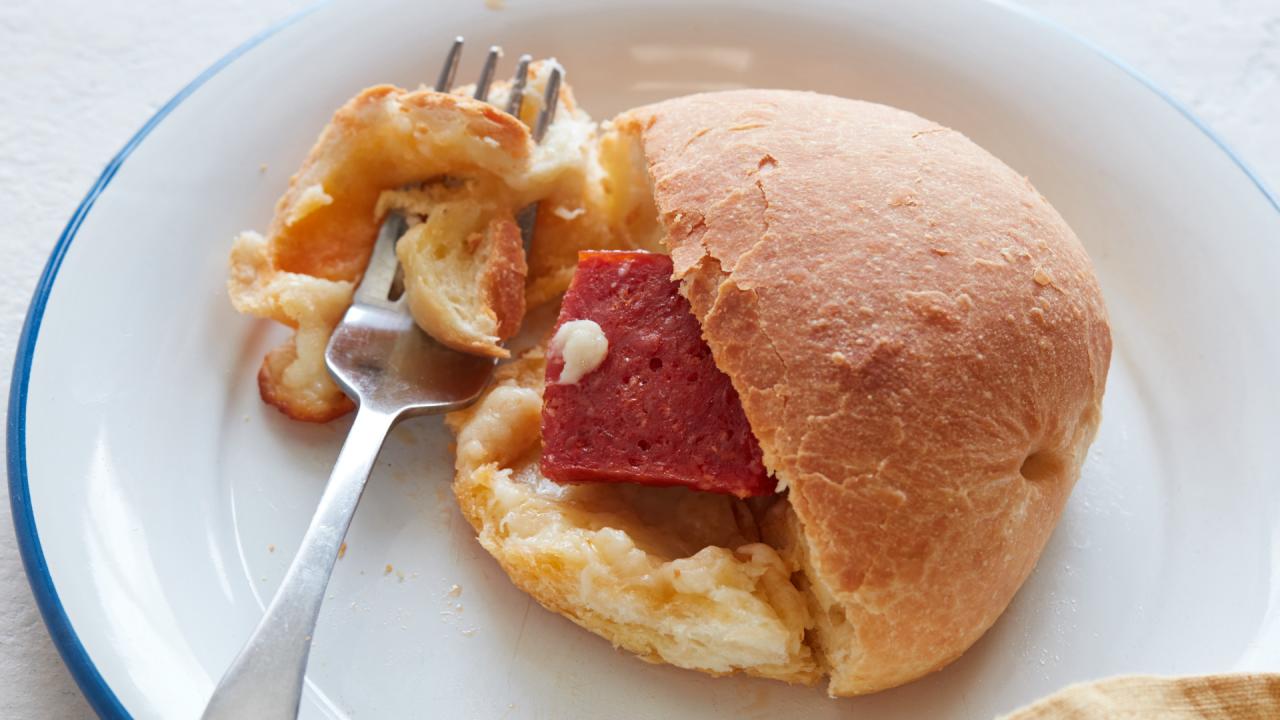 Pepperoni Rolls
