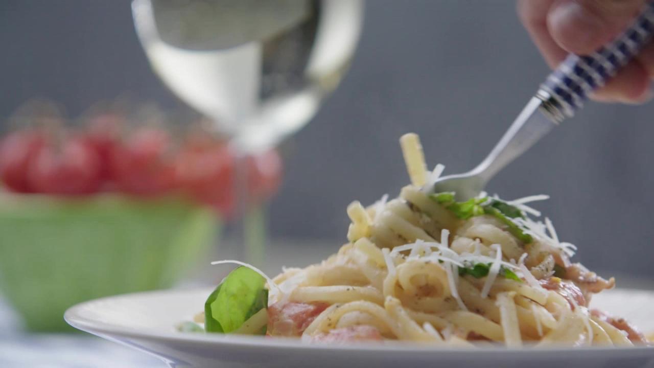 Bacon-Tomato Linguine
