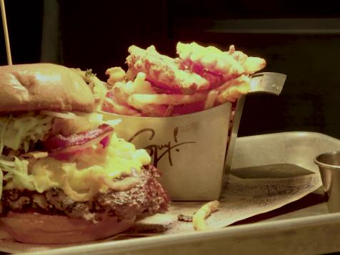 Bacon Mac 'N Cheese Burger