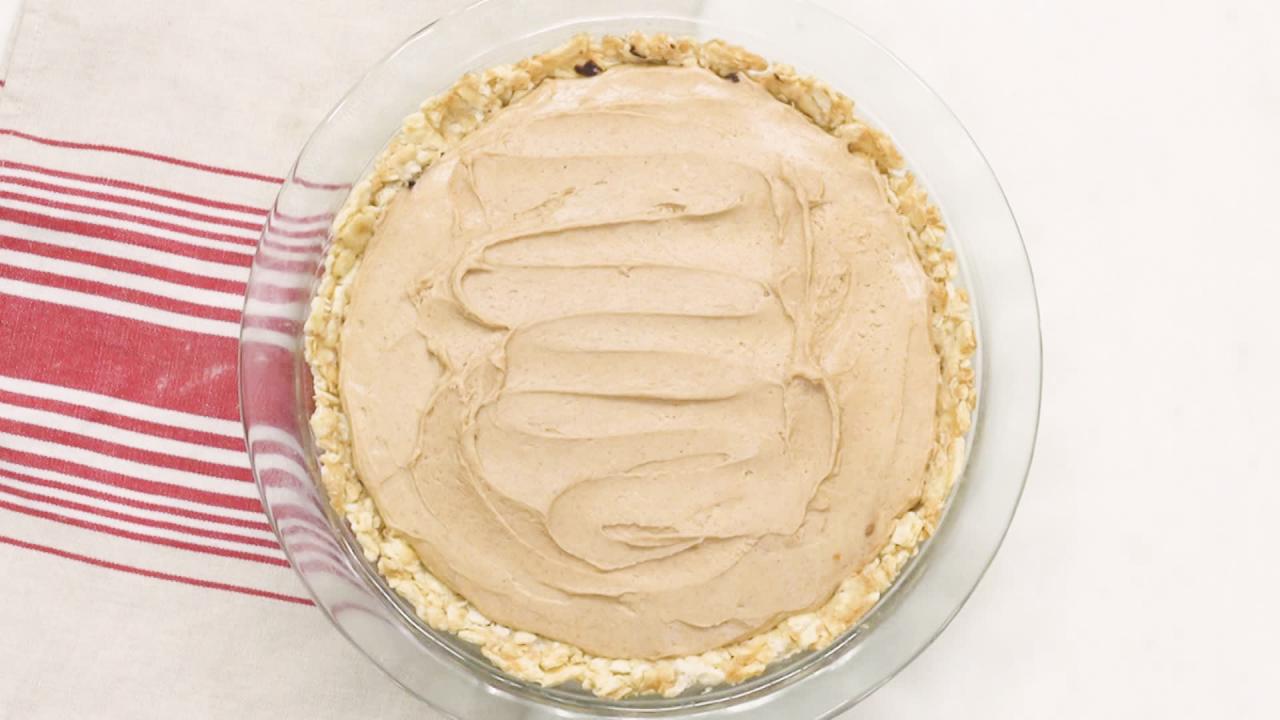 Christmas Crack Crust Almond Butter Pie
