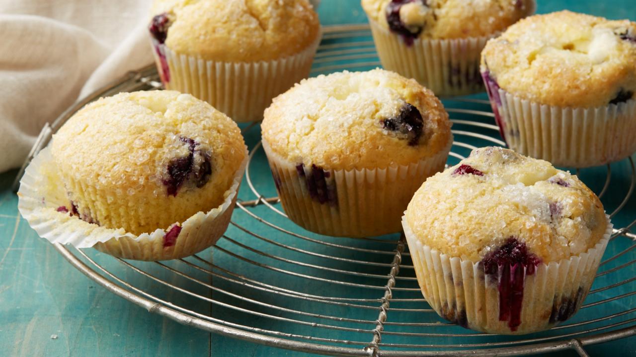 Stuffed Blueberry Muffins