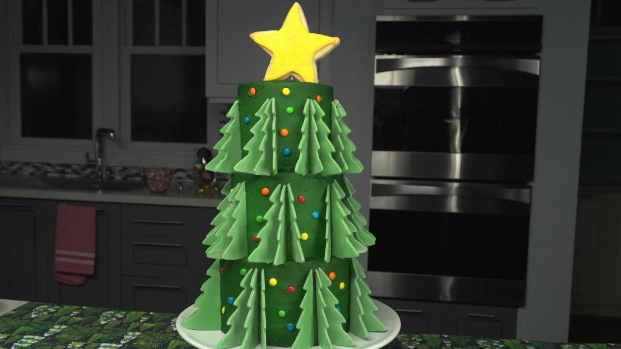 Christmas Tree Cake