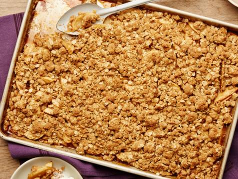 Sheet Pan Apple Crumble