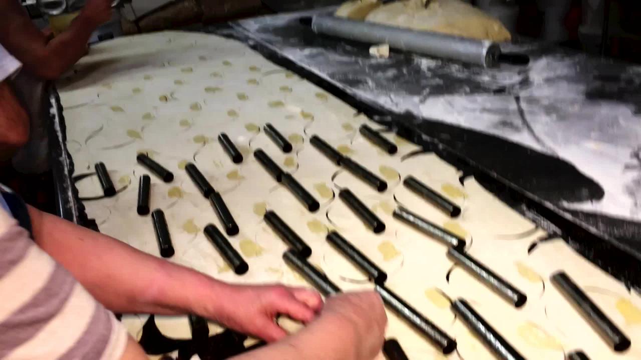 Mike's Pastries