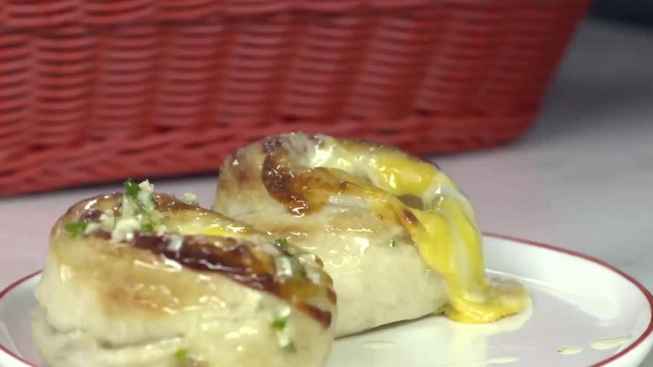 Stuffed Garlic Knots