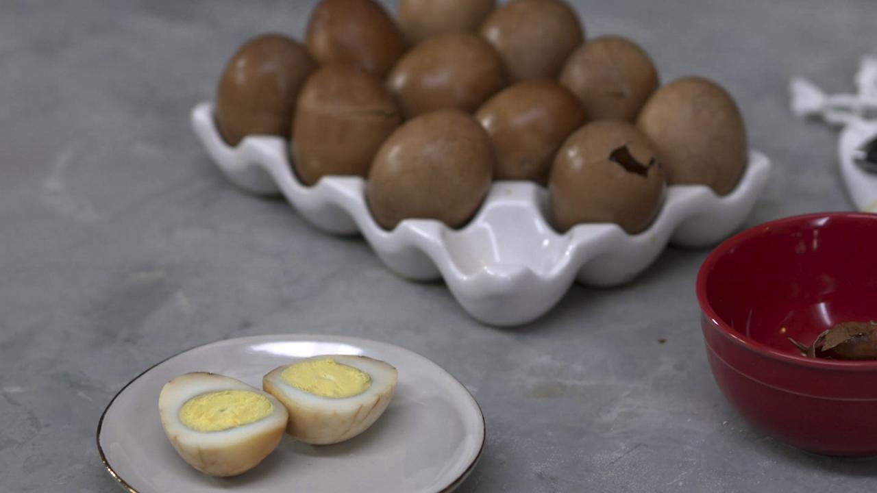 Tea-Flavored Hard-Boiled Eggs