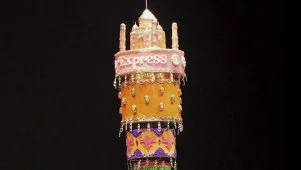 An Upside-Down Chandelier Cake