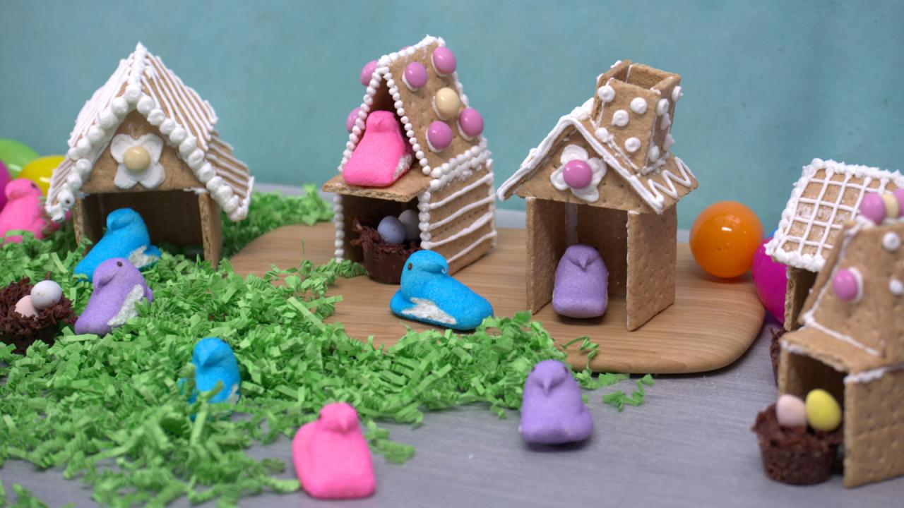 Graham Cracker Peep House