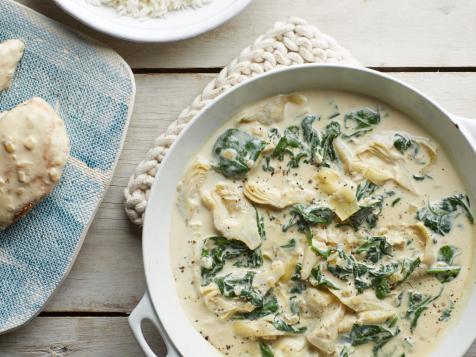 Creamy Spinach and Artichoke Chicken Skillet