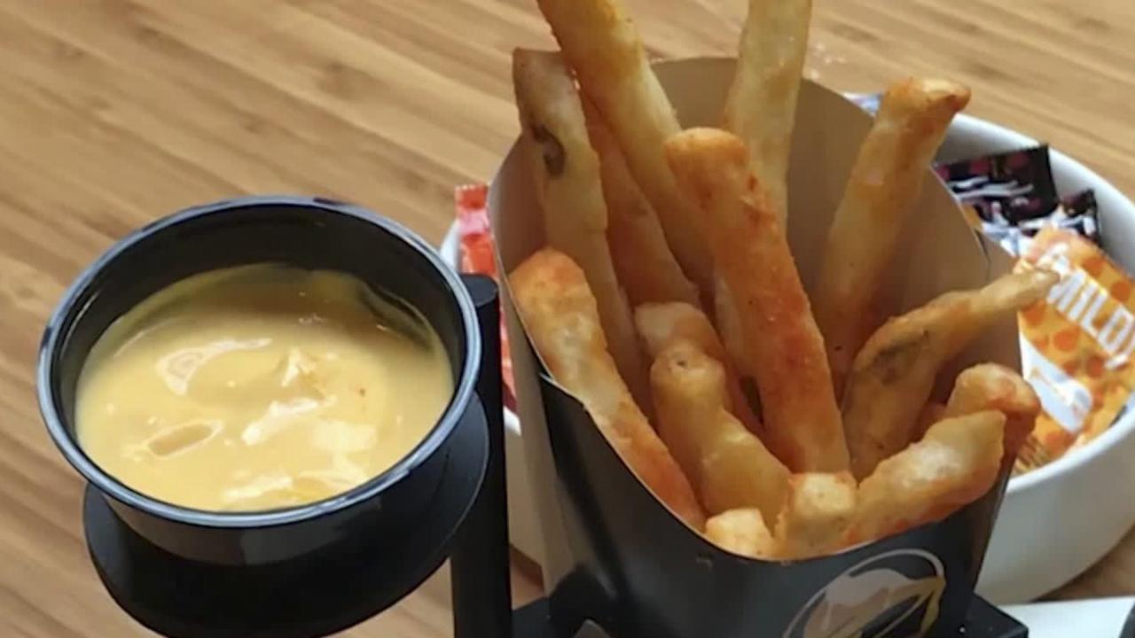 Taco Bell: Cheesy Nacho Fries