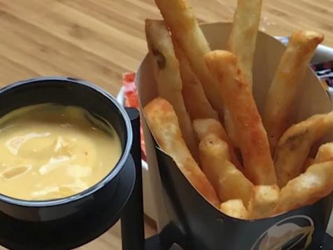 Taco Bell: Cheesy Nacho Fries