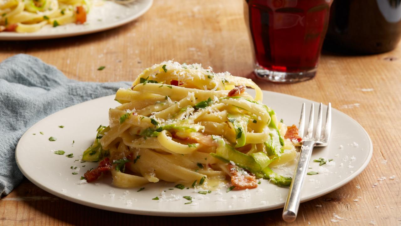 Asparagus Fettuccine Carbonara