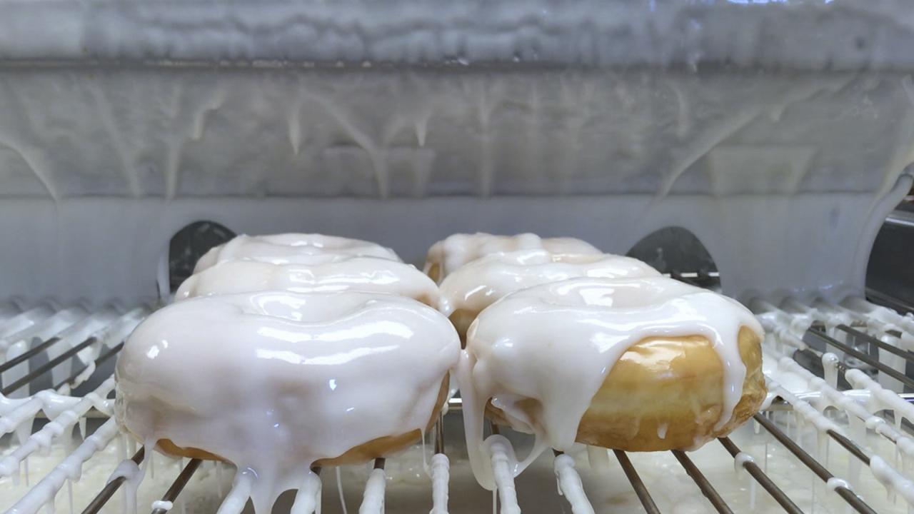 Lee's Fried Chicken and Donuts