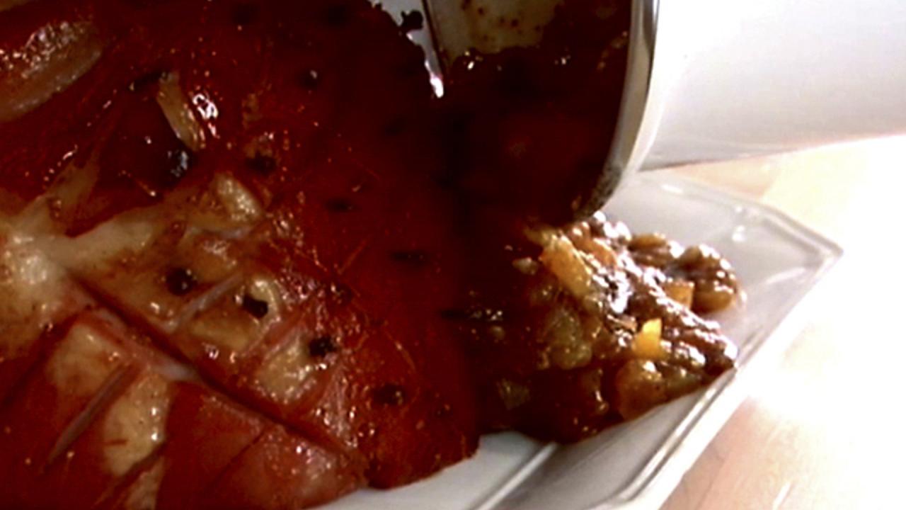 Glazed Ham and Fruit Salsa