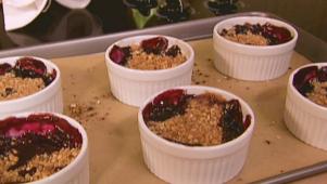 Year-Round Berry Crumble