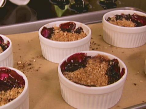 Year-Round Berry Crumble