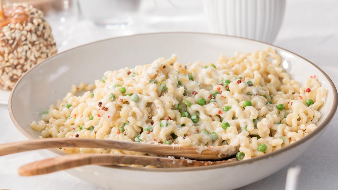 Lemon and Pea Alfredo