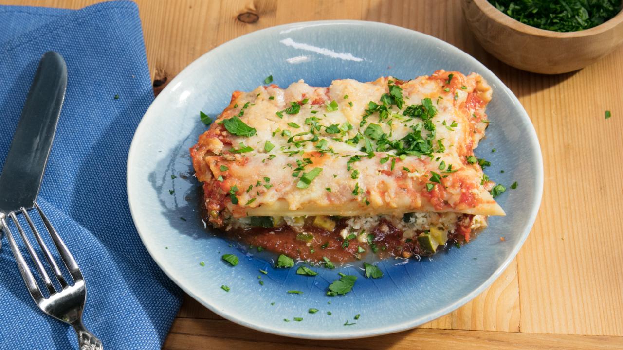Cheesy Vegetable Manicotti