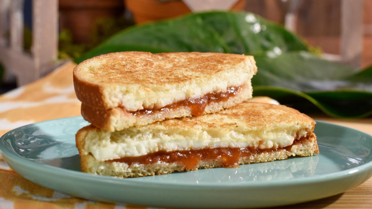 Guava and Queso Fresco Grilled Cheese
