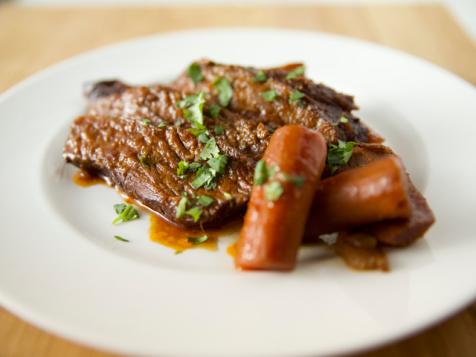 Slow-Cooked Braised Brisket and Vegetables