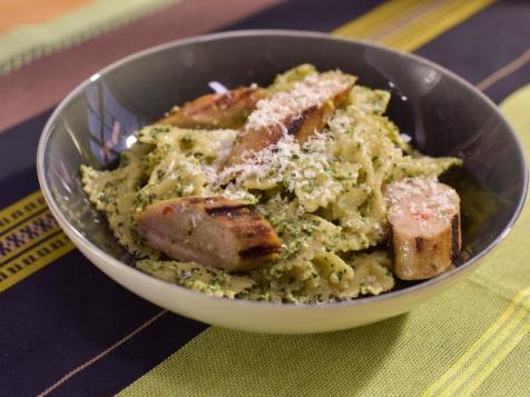 Spinach, Walnut and Golden Raisin Pesto Pasta