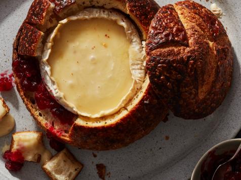 Baked Brie Bread Bowl