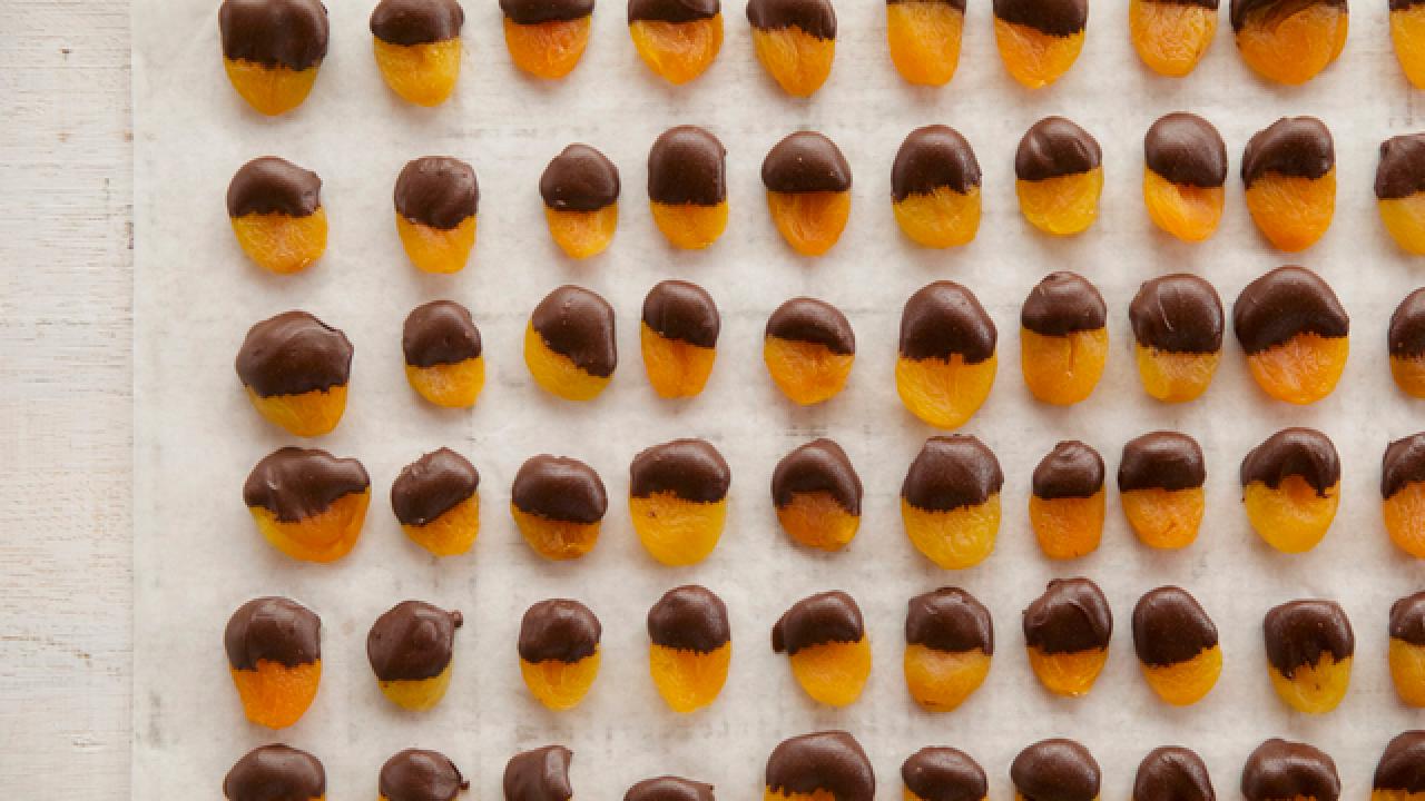 Chocolate Apricots